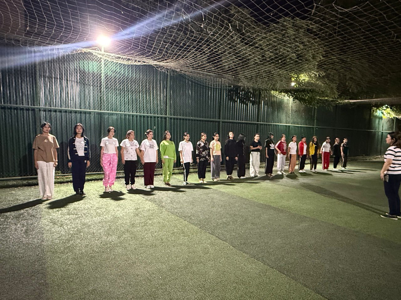 Talaba-qizlar o‘rtasida futbol musobaqasi bo‘lib o‘tdi