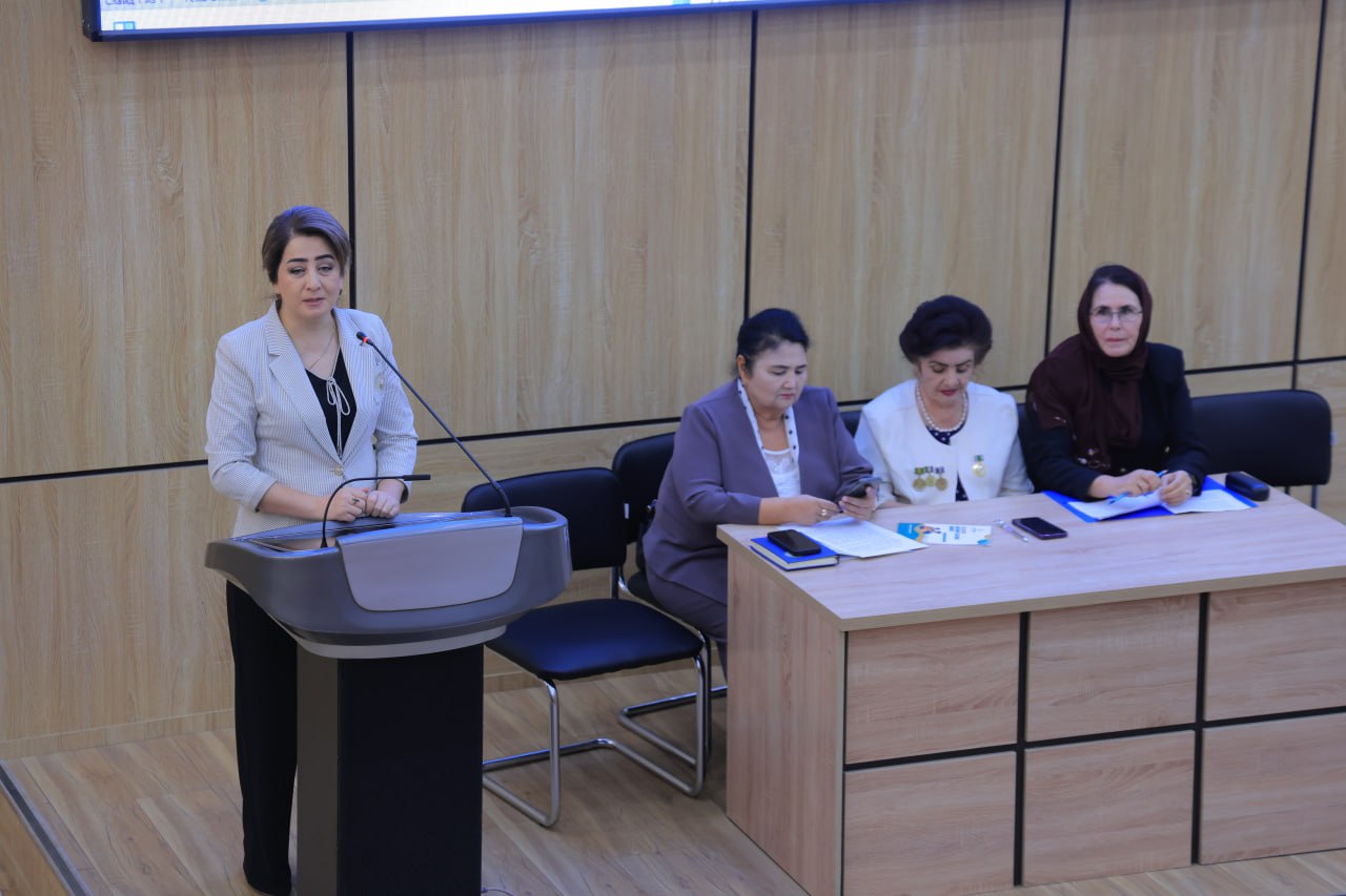 “Oila – jamiyatning tayanchi” mavzusida davra suhbati bo‘lib o‘tdi