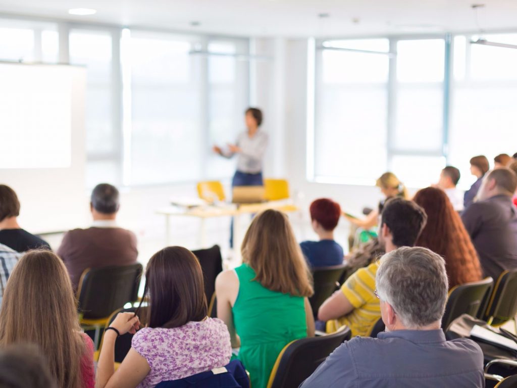 SamISI psixoligi  D.To'xtamisheva TTJda seminar trening o'tkazdi.