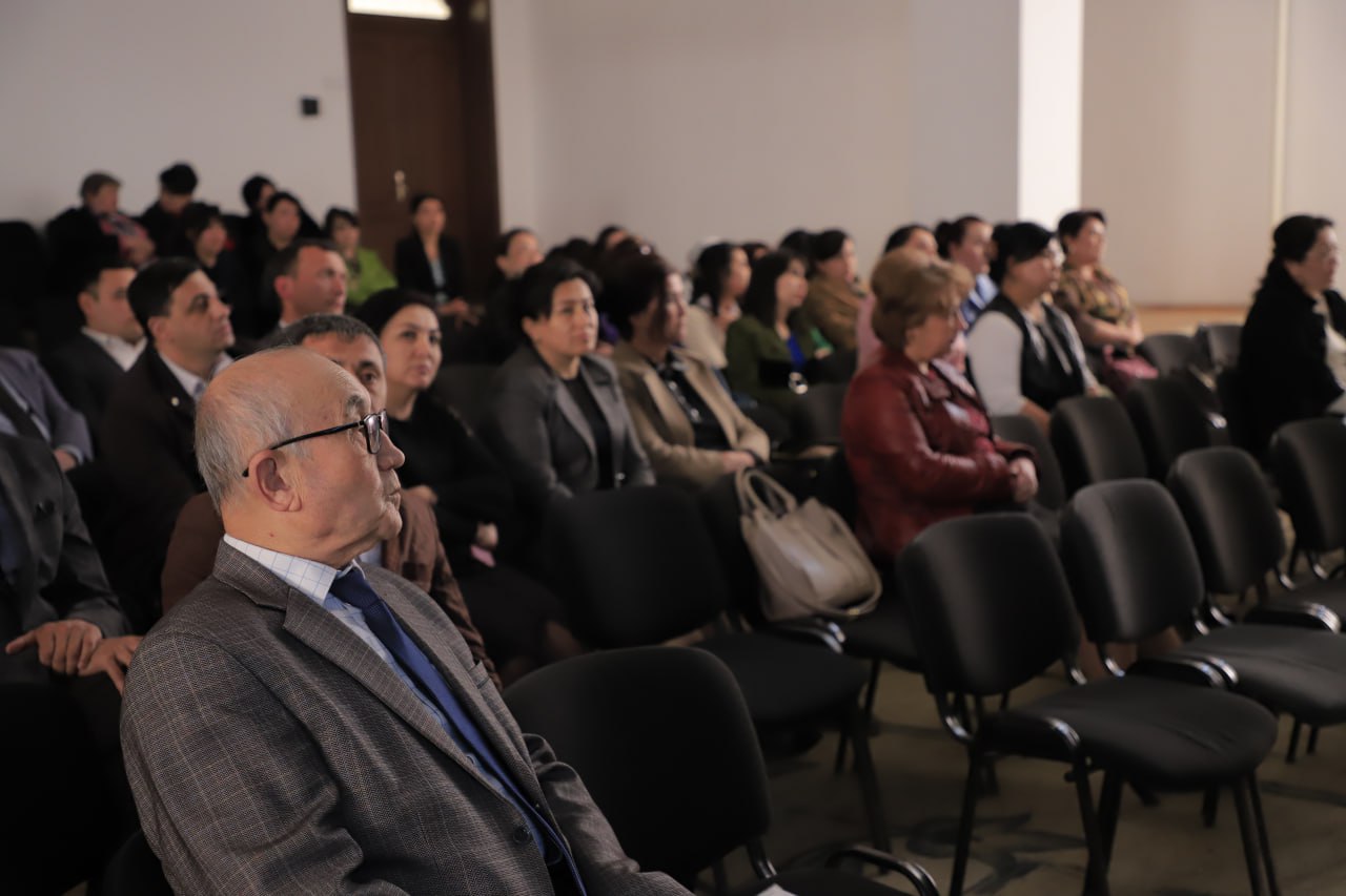 Samarqand iqtisodiyot va servis instituti akademik litseyida Konstitutsiyasiga o'zgartirish va qo'shimchalar kiriti...