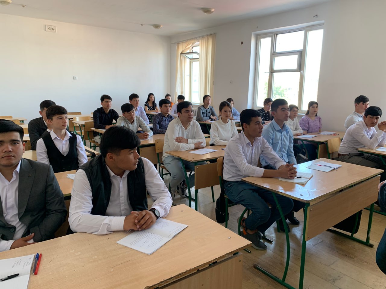 “Buxgalteriya hisobi va menejment “ fakultetida O‘zbekiston xalq shoiri Muhammad Yusuf tavalludiga bag'ishlangan davra s...