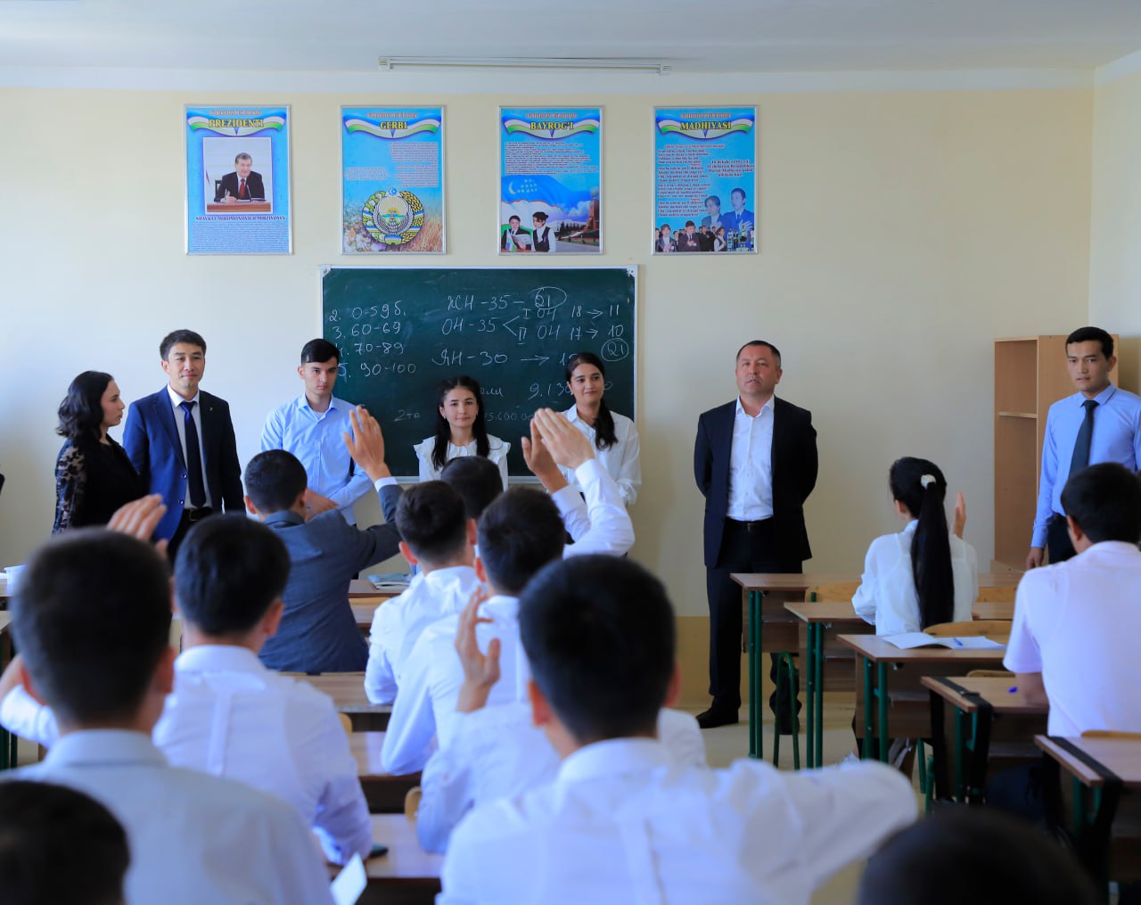 Samarqand iqtisodiyot va servis institutida "Tanishtiruv haftaligi" doirasida rahbar va yoshlar uchrashuvlari bo ...