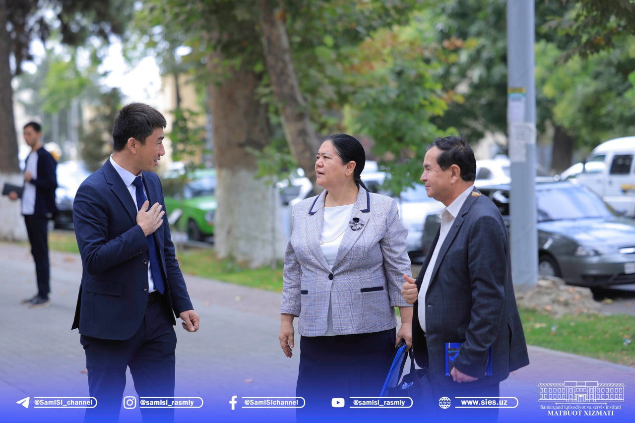  Samarqand iqtisodiyot va servis institutida "Maʼrifat ulashib" loyihasi doirasida adabiy-maʼrifiy uchrashuv boʻlib...