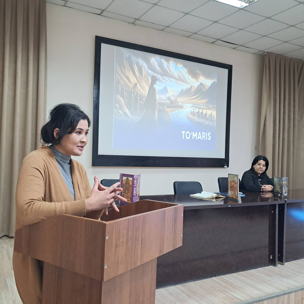 Bank-moliya xizmatlari fakultetida adabiy-maʼrifiy kecha tashkil etildi