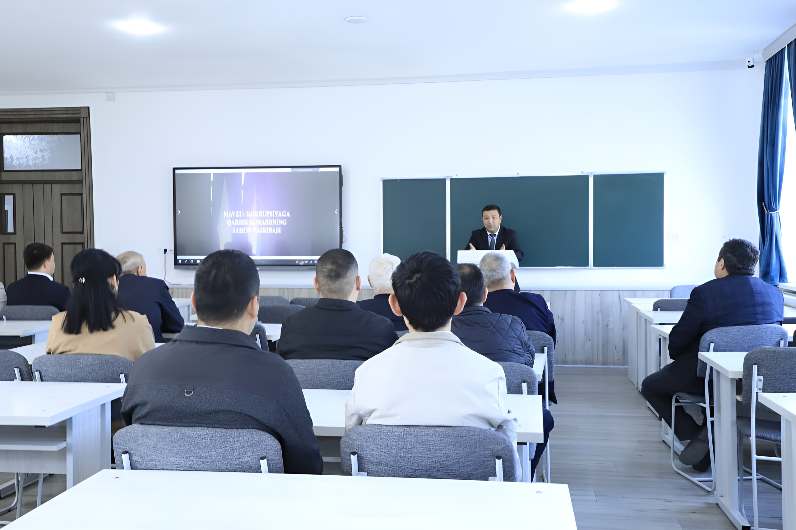 Professor-oʻqituvchilar GRACE dasturi doirasida oʻqitilmoqda