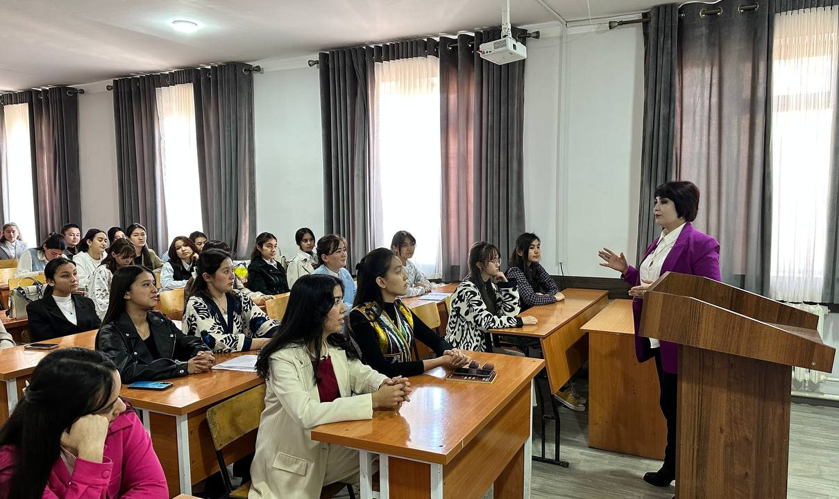 "Navro‘z qadriyatlar beshigi" mavzusida davra suhbati bo‘lib o‘tdi