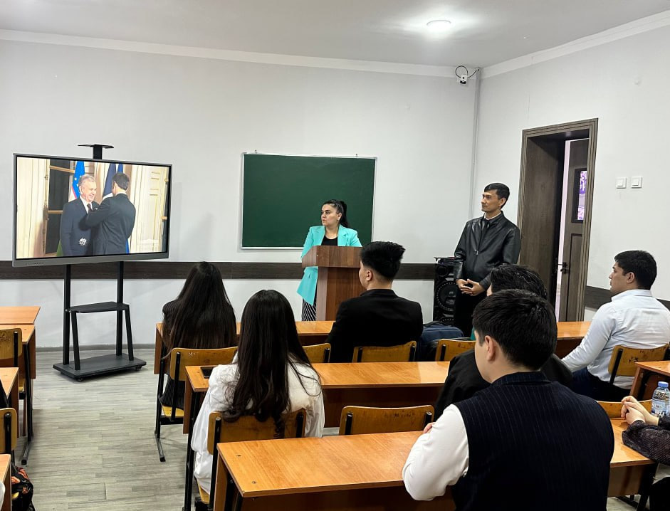 "Ma'rifat darslari"da talabalarga iqtisodiy, ijtimoiy-siyosiy voqealarga doir ma'lumotlar berilmoqda