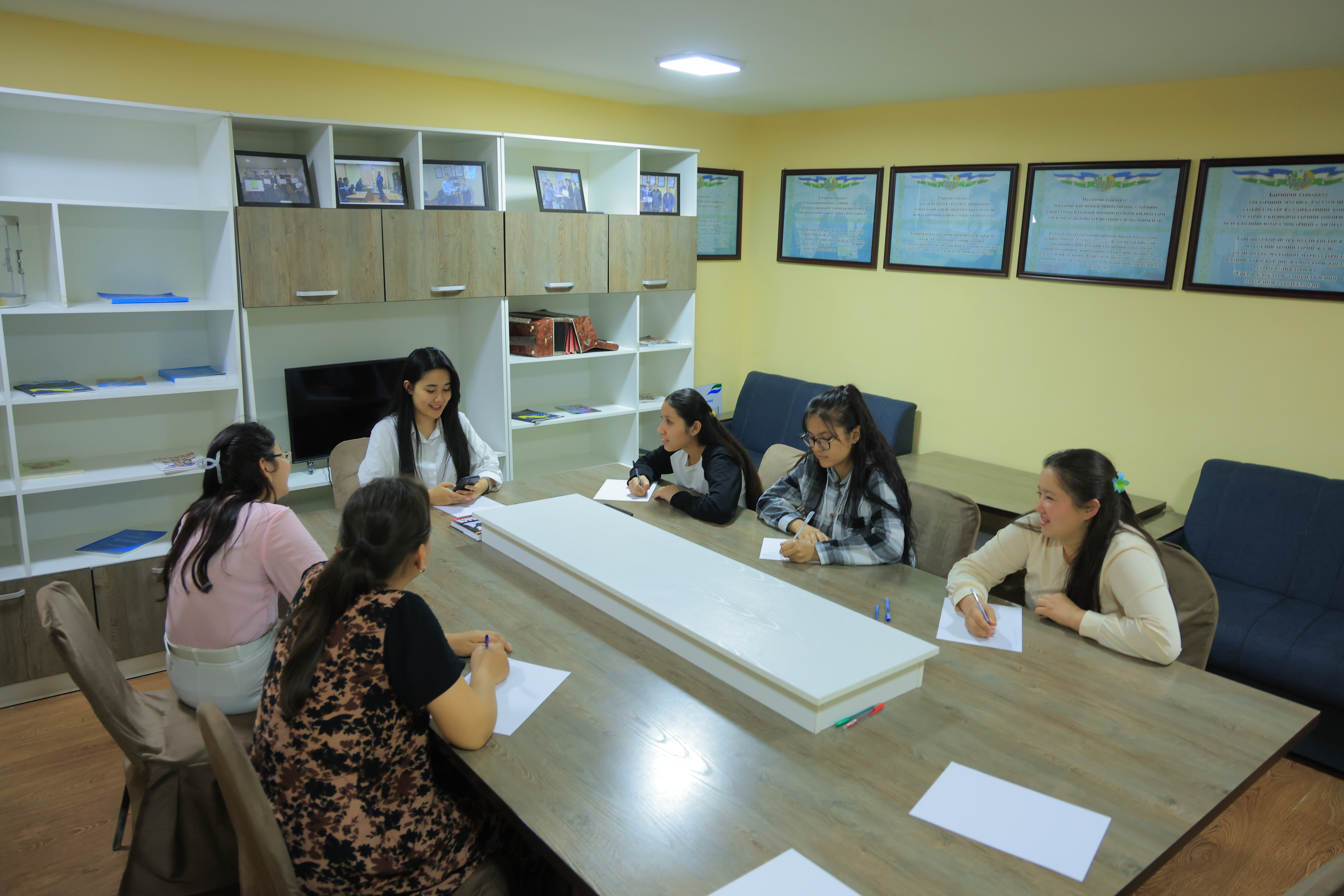 Talaba-qizlar koordinatori tashabbusi bilan "Erudit" intellektual oʻyini boʻlib oʻtdi