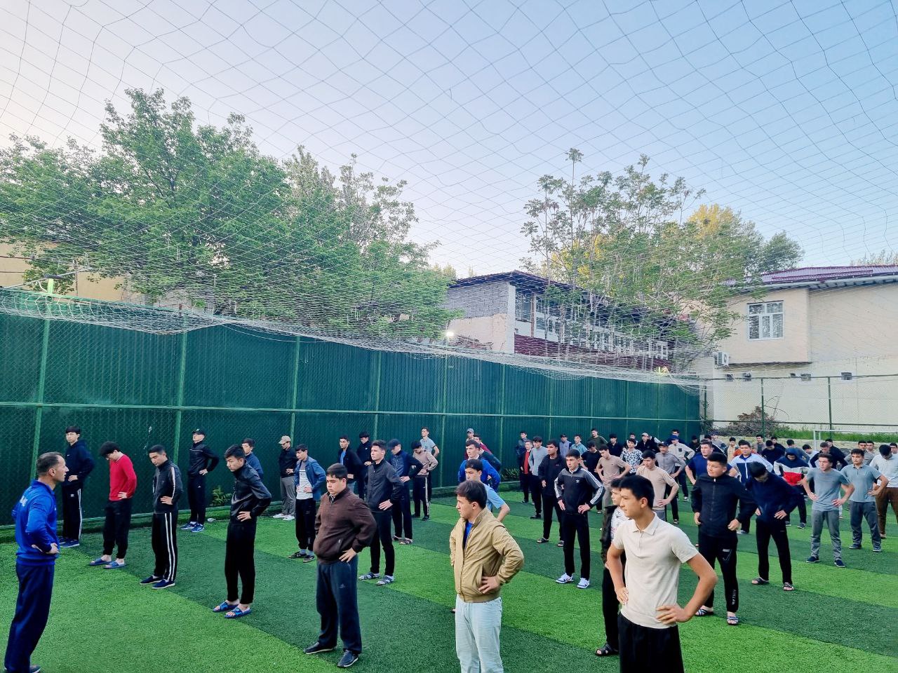 Samarqand iqtisodiyot va servis instituti talabalar turar joyida ertalabki badantarbiya mashg‘ulotlari o‘tkazildi