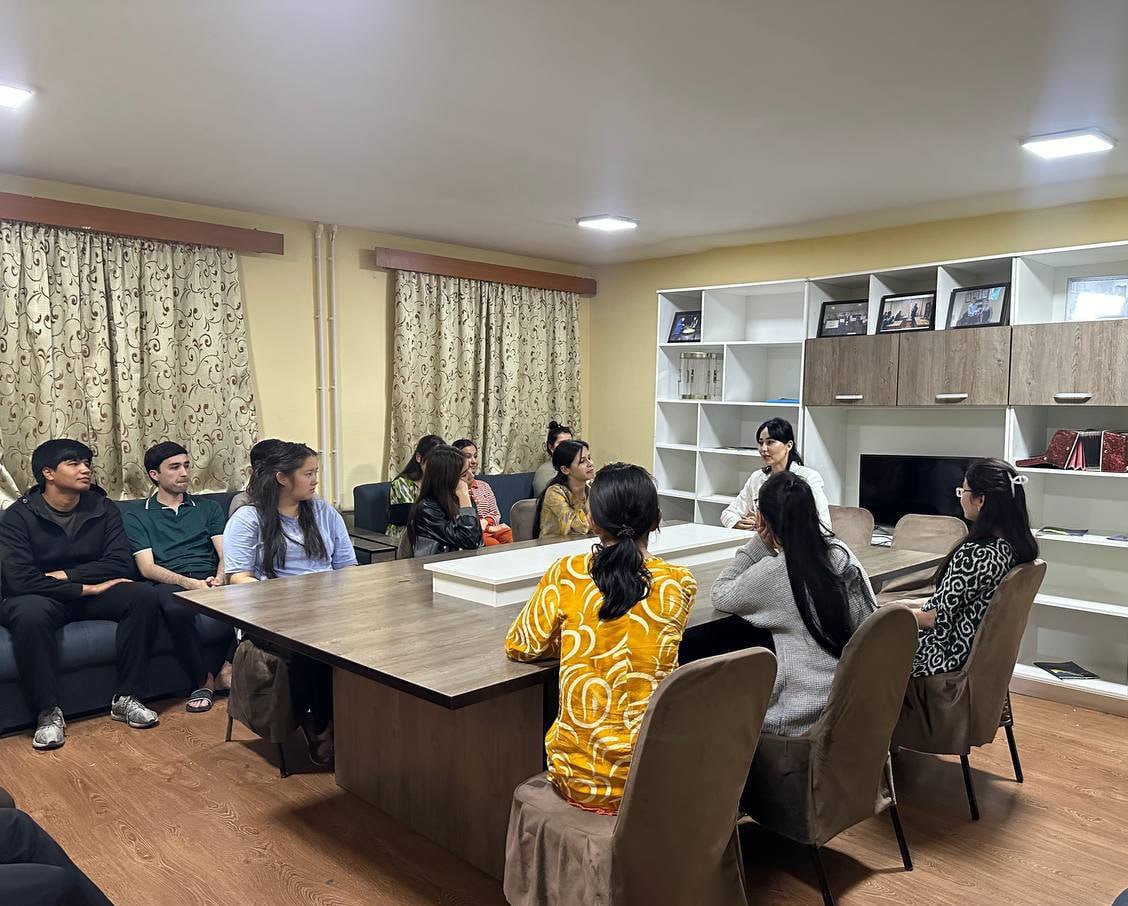 Talabalik – oltin davrim: davra suhbati tashkil etildi