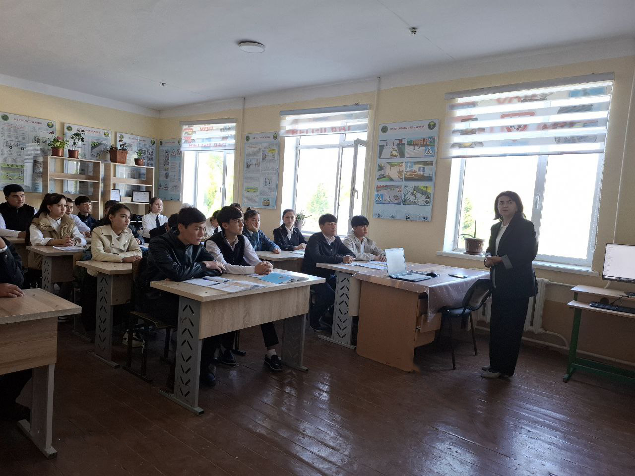 Korrupsiyaga qarshi huquqiy ong va madaniyat: maktab o‘quvchilari uchun huquqiy mashg‘ulot davom etmoqda