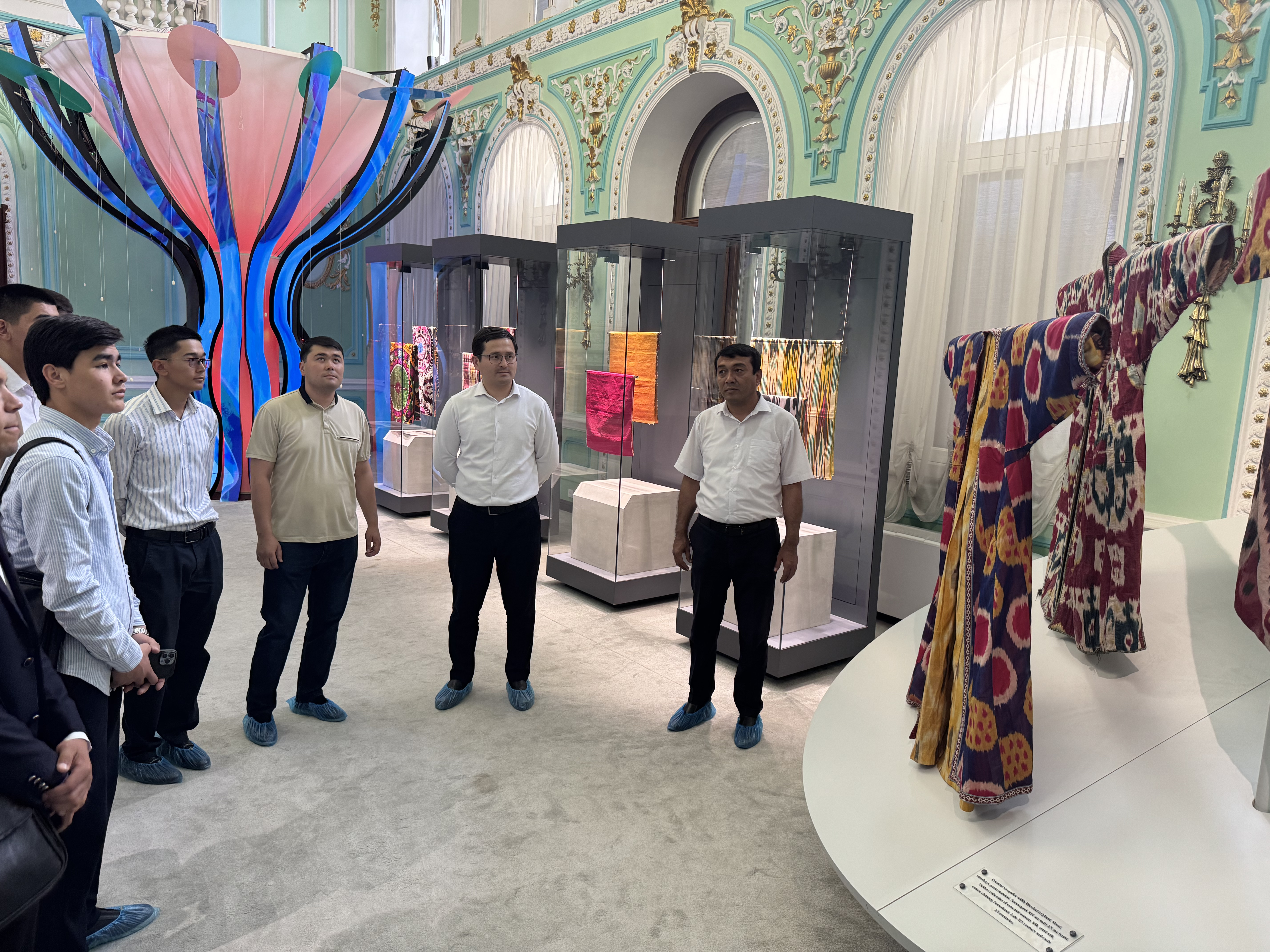 Buxgalteriya hisobi va menejment fakulteti talabalari ichki turizm doirasida muzeyga tashrif buyurishdi