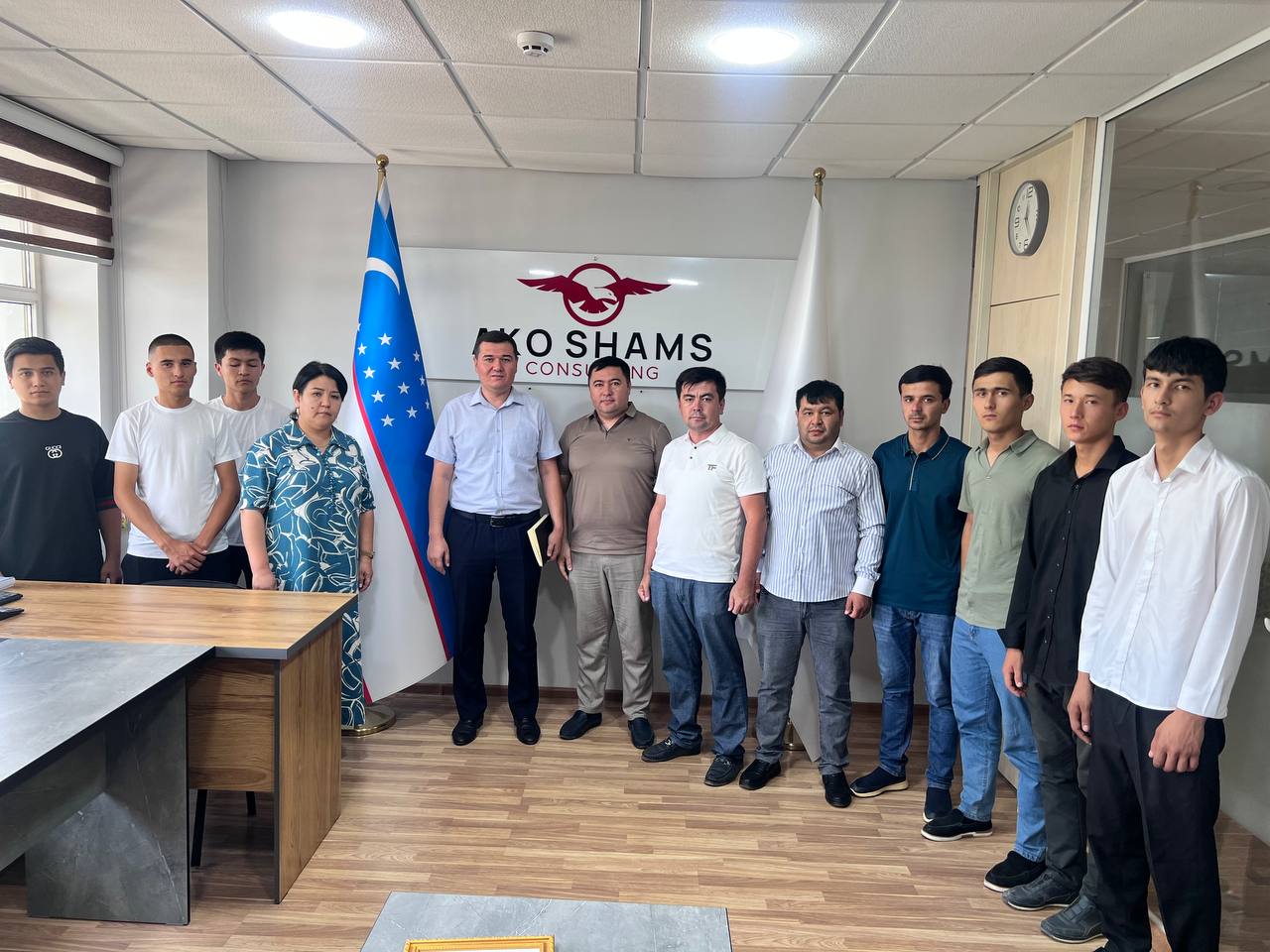 “Dolzarb 90 kun” loyihasi doirasida talabalar “Ako Shams” korxonasiga tashrif buyurdi