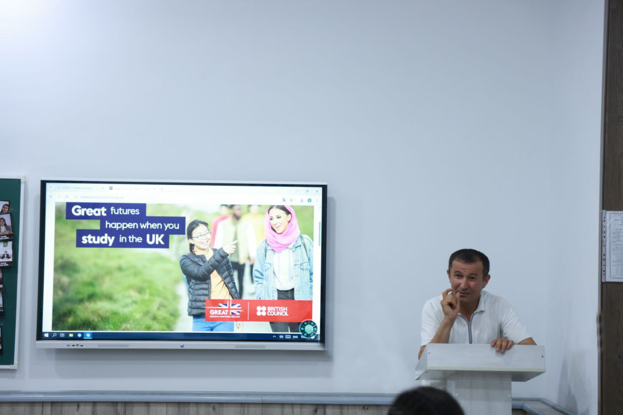 “Dolzarb 90 kun” doirasida xorijiy tillar bo‘yicha mahorat darslari tashkil etildi