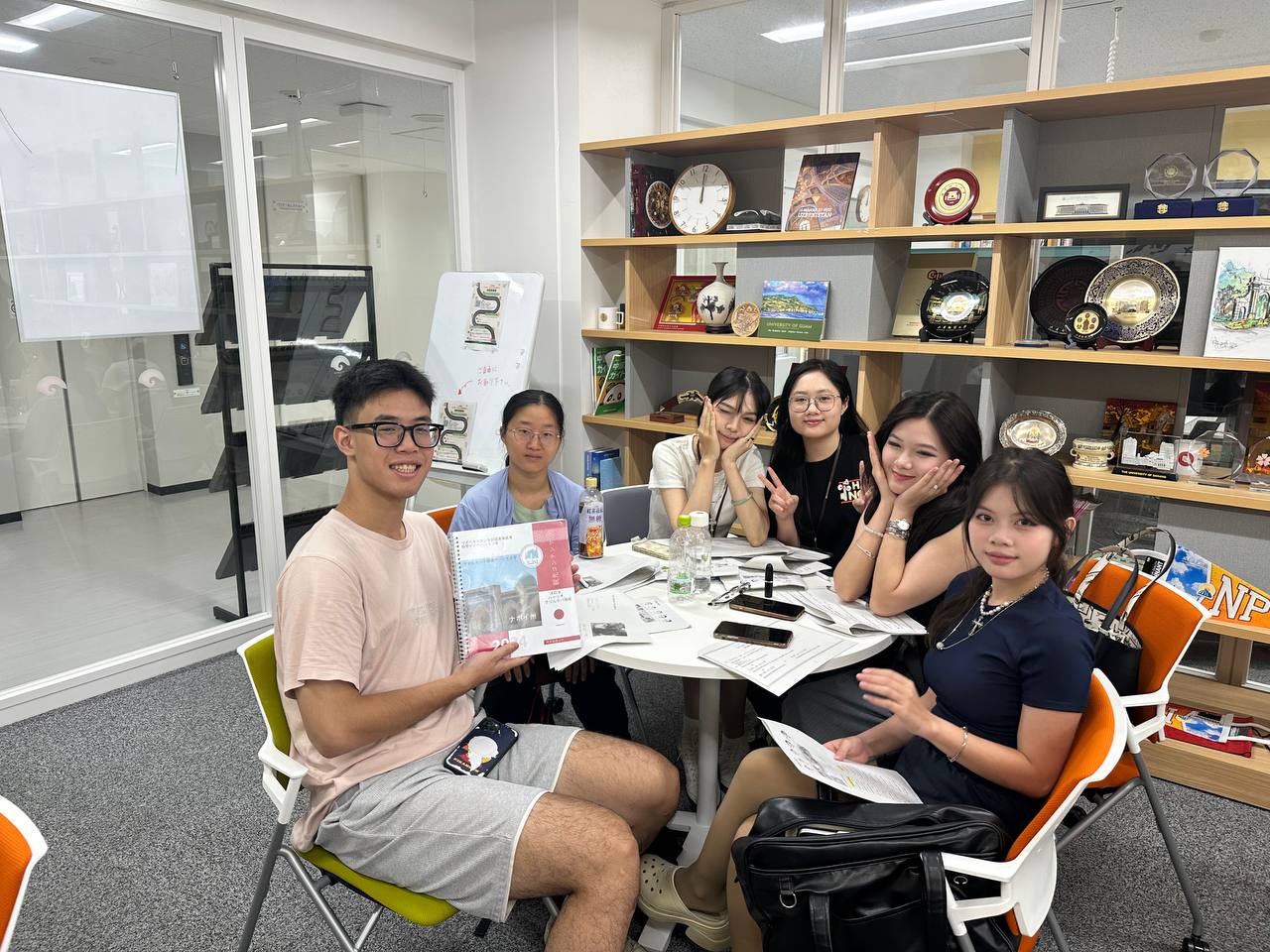 Samarqand iqtisodiyot va servis instituti vakili Yaponiya universitetida Navoiy viloyatining turistik salohiyati haqida taqdi...