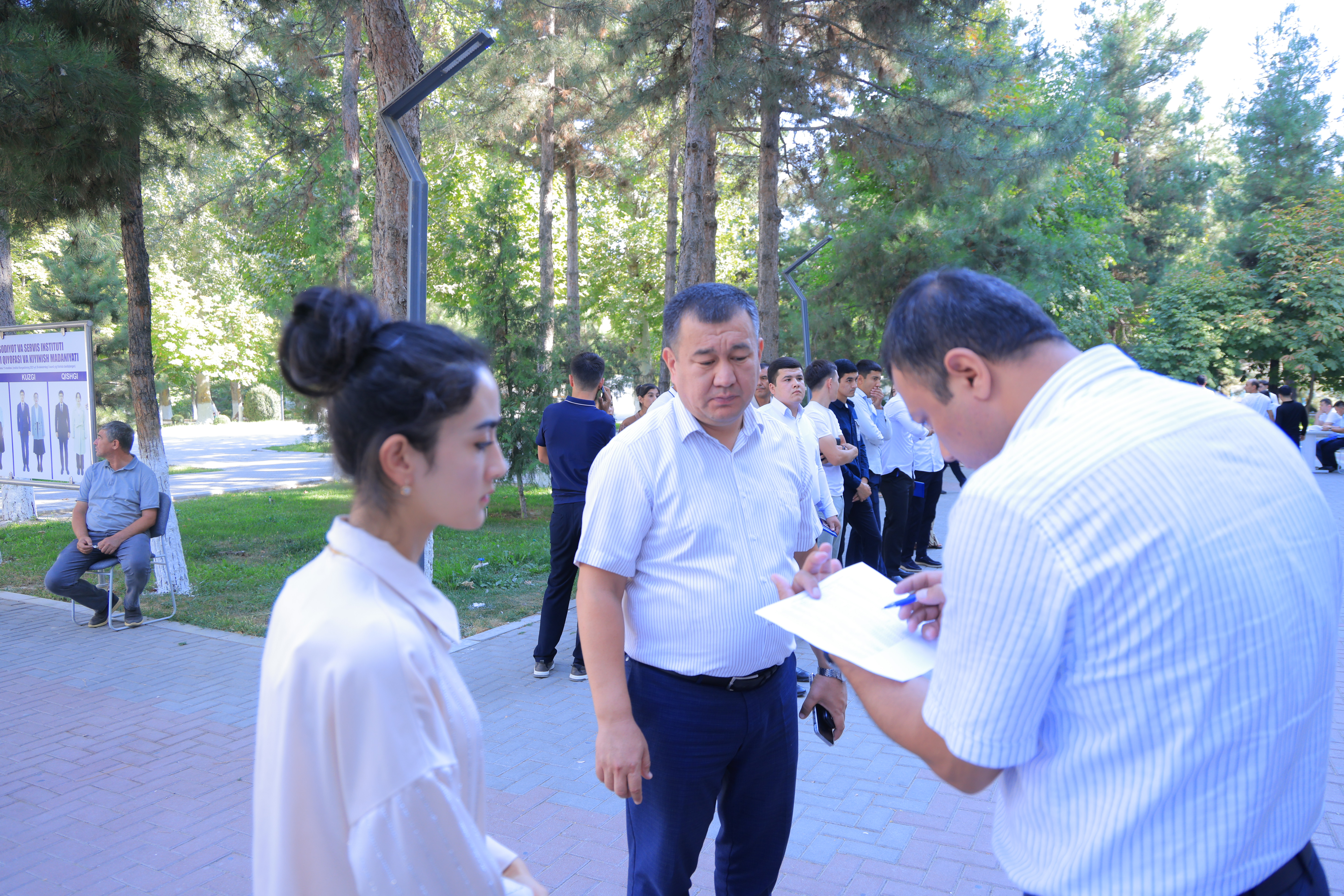 Samarqand iqtisodiyot va servis institutida texnikum bitiruvchilari uchun suhbat jarayonlari boʻlib oʻtdi