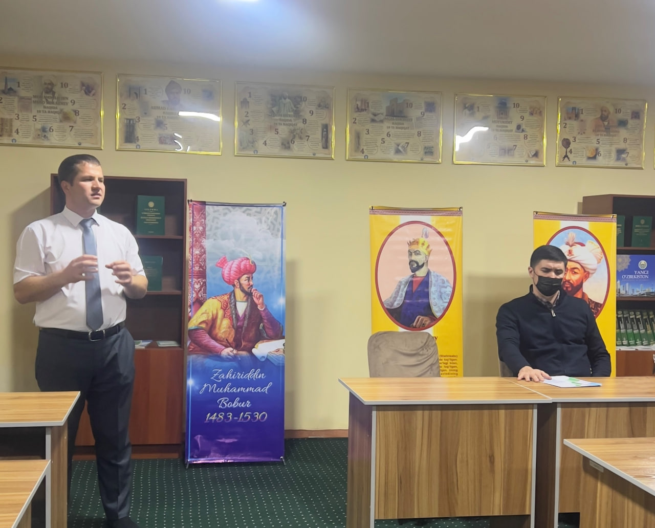 Talabalar turar joyida &quot;Temuriylar davri tarixi&quot; mavzusida davra suhbati o‘tkazildi