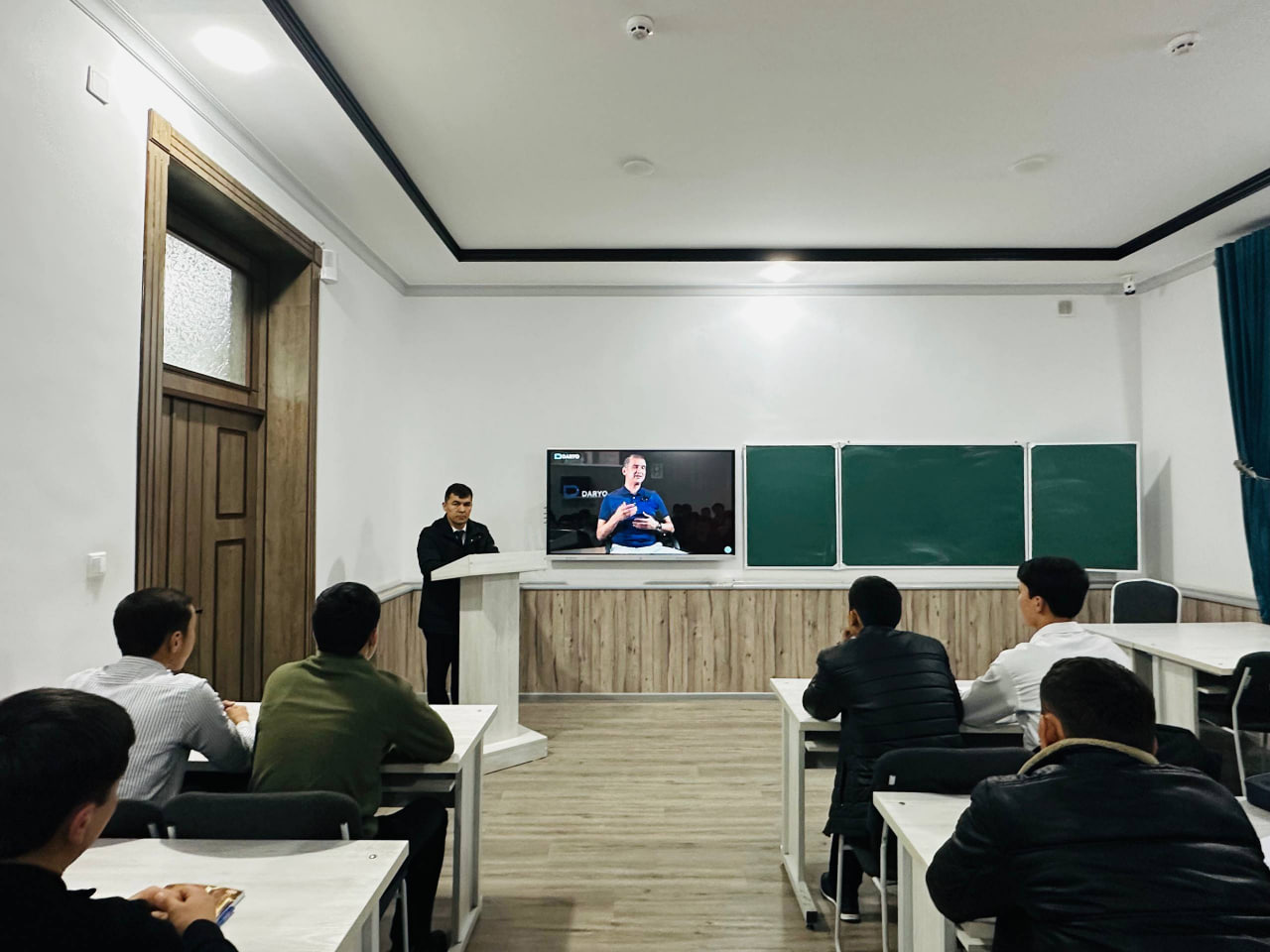 “Sintetik giyohvand moddalar, giyohvandlar bilan suhbat va o‘z joniga qasd” mavzusida davra suhbati o‘tkazildi