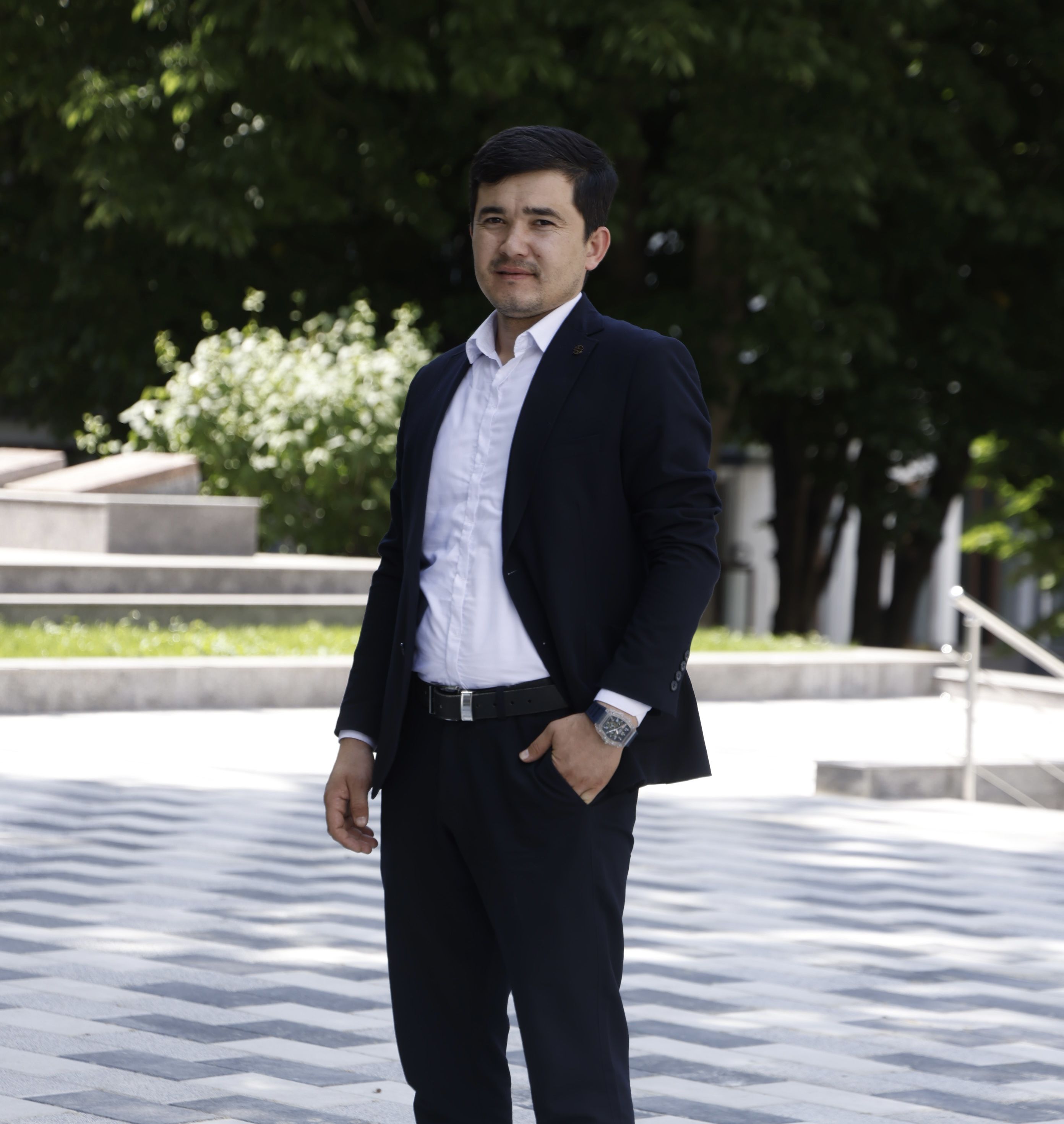 AZIZBEK AVALOV